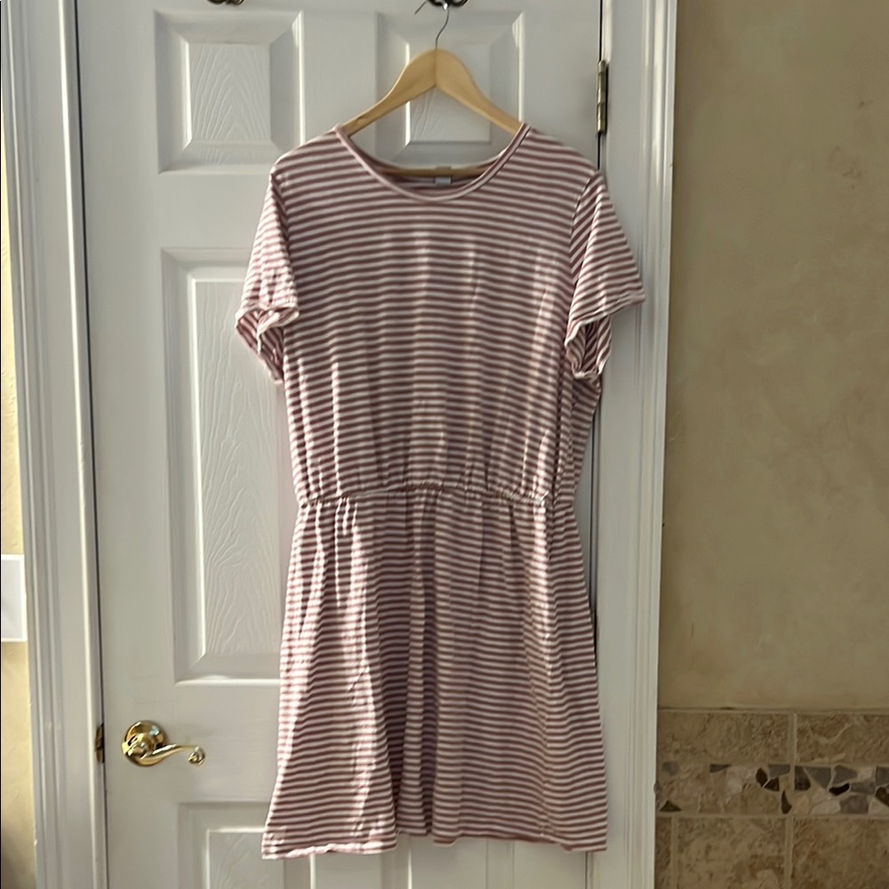 Old Navy Pink and White Striped Top